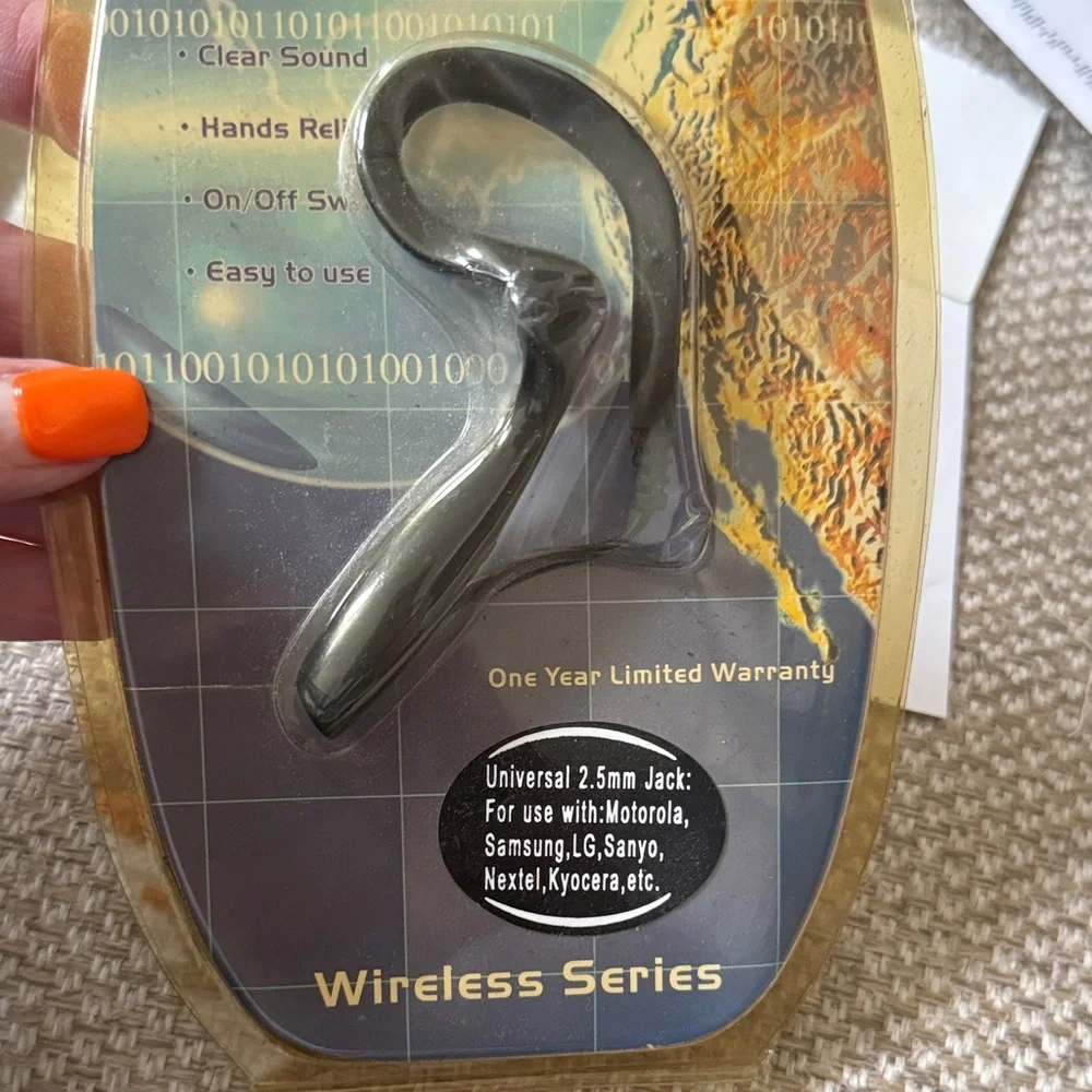 Wireless Series Handsfree Kit - Gray